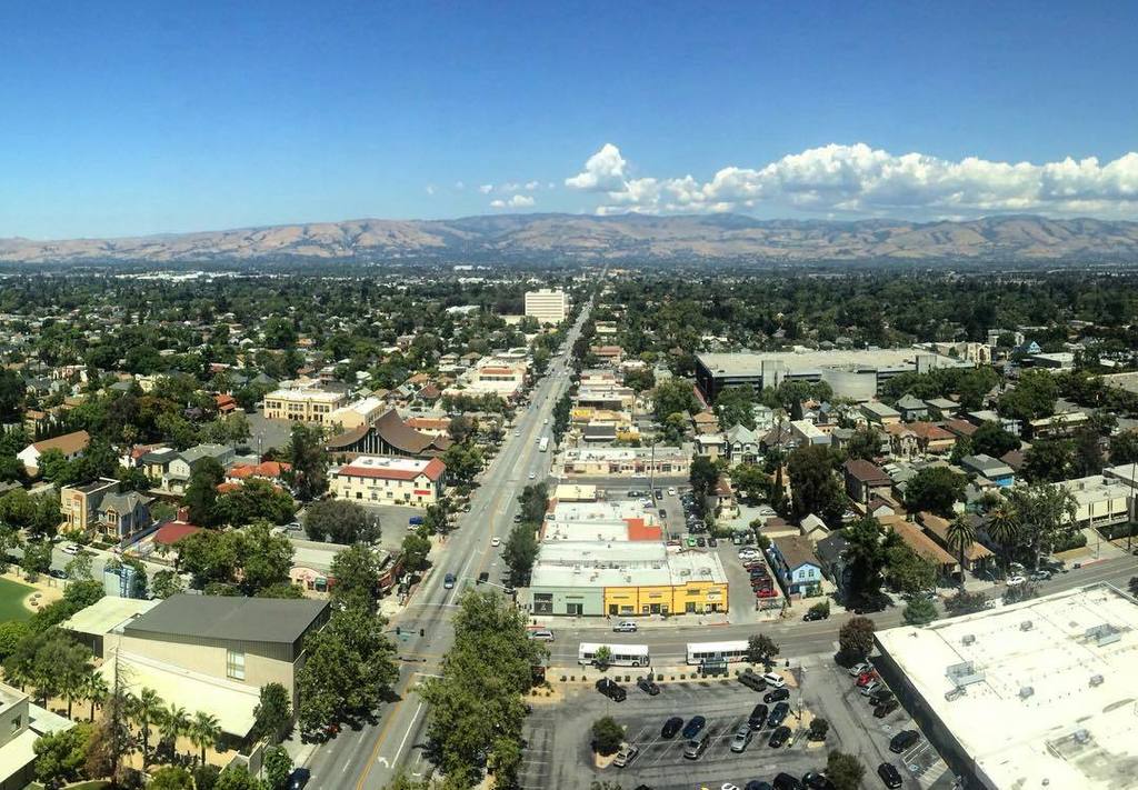 artem_kalmykov's tweet photo. Солнечно и одноэтажно #sanjose #sanjosecityhall #18floor https://t.co/lJ5qsejf0Y https://t.co/Q87JGPqkYw