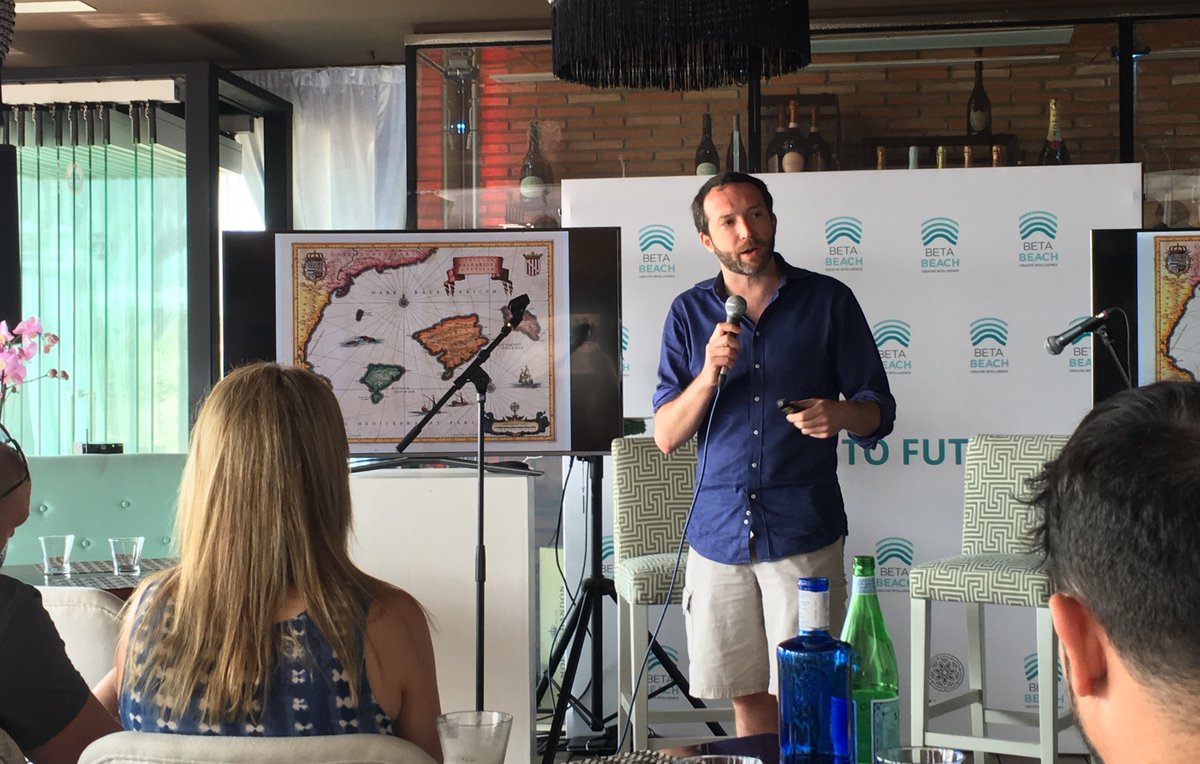 FuturoIbiza's tweet photo. Dr Alex McDonald @NASAalex spaceight storyteller.. Mind blowing! #nasa #futuroibiza betaeach #bleepme https://t.co/LgVVetGqSc