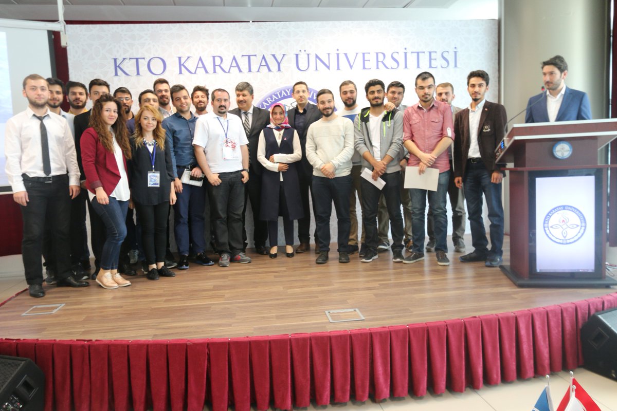 Bahar Döneminde aktif olan öğrenci toplulukları ödüllerini Rektörümüz Prof.Dr. Bayram Sade'den aldı <a href="/bayramsade/">Bayram Sade</a>