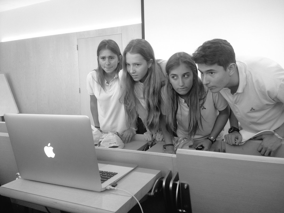taylorbingle's tweet photo. #4 #reckap present live @colemontse #social #innovation relay #entrepreneurship #learnbydoing @AppleEducation_ https://t.co/FYn7yWYavm