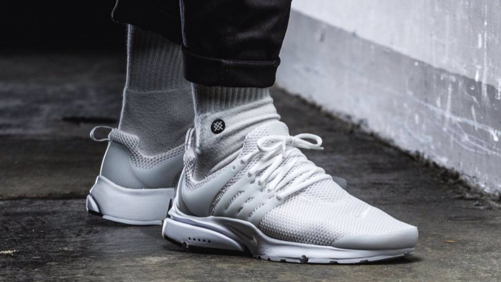 white. Nike Men's Air Presto \