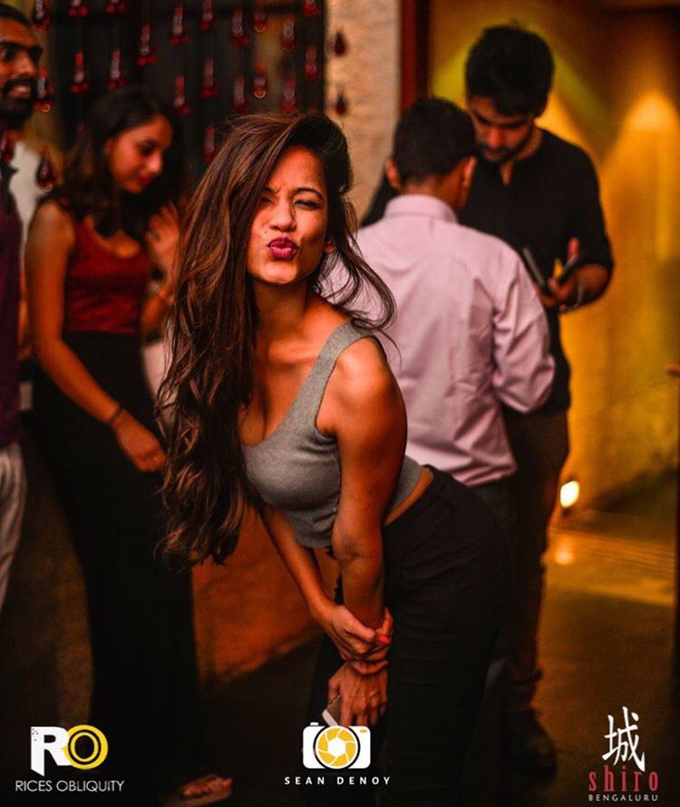 This cutie killing it at #Studio54! She defintiely knows how to #OwnTheNight w/ <a href="/ricesobliquity/">Rices Obliquity</a> 

DJ Ganesh tonite!