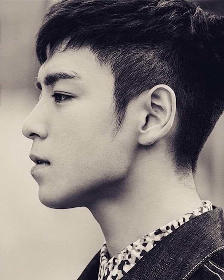producerpassion's tweet photo. Perfect side profile ..💗🔝 #choiseunghyun #top #tabi #choomtop #choitop #최승현 #빅뱅 #탑 #bigbang #bigbangtop #bigbangrap… https://t.co/aHfaPzPEqc