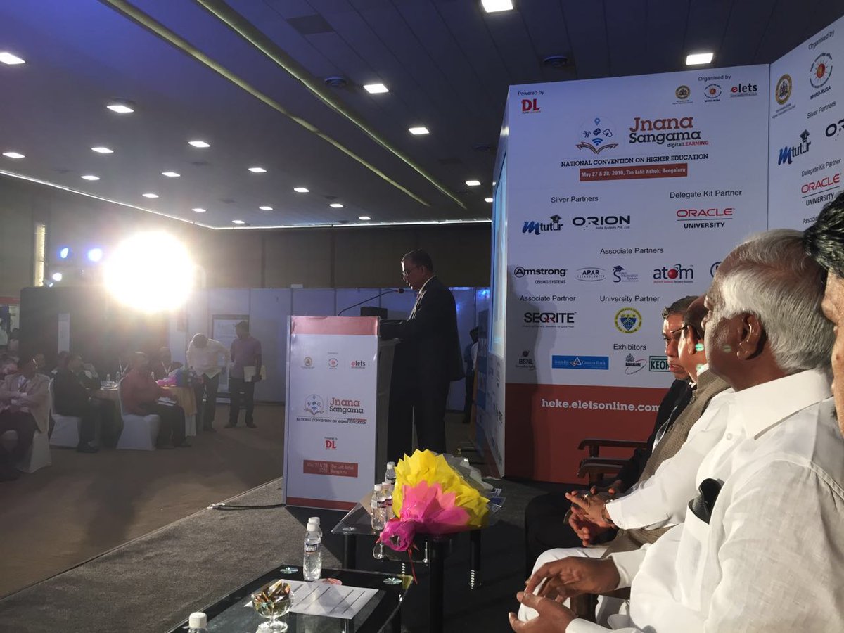 dl_magazine's tweet photo. Dr SA Kori, ED & Member Secy, Karnataka State Higher Education Council giving vote of thanks at #elets_js https://t.co/4RroIspQEb