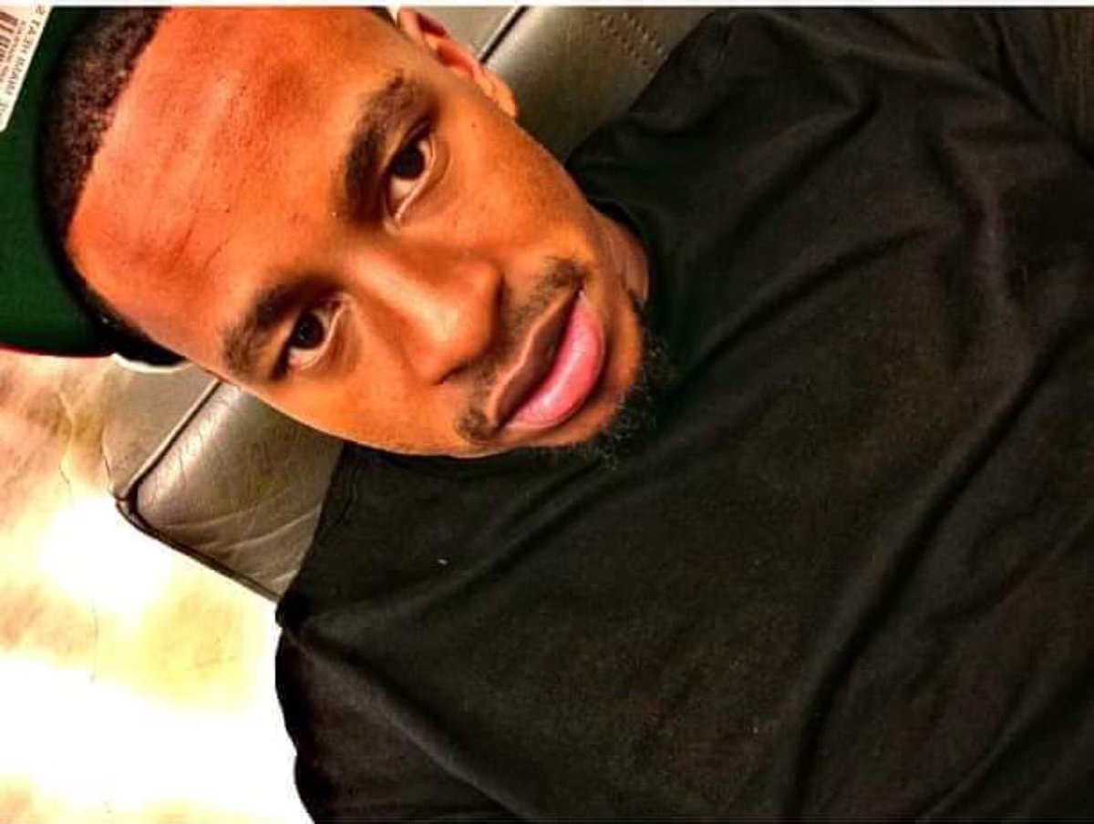 AbitchMainTopic's tweet image. I love u @ciroc_patron   👼🏽😢❤️ rest in paradise I can&apos;t stop crying jus one them nights Rico