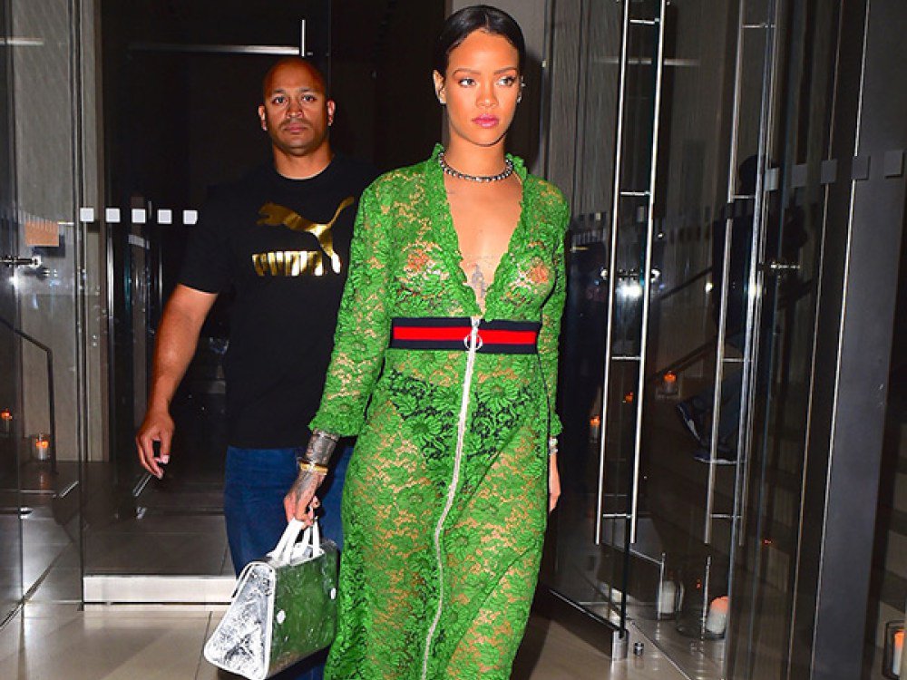 Rihanna's See-Through Gucci Lace Dress  #SEE #PICS https://t.co/k14VOshmPf  #Celebrity