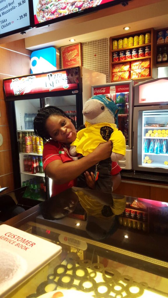 BasilEweing's tweet photo. How much fun is #Durban!! I'm already making new friends! #Comrades2016 bringing people together. https://t.co/WgxSWzKjwi