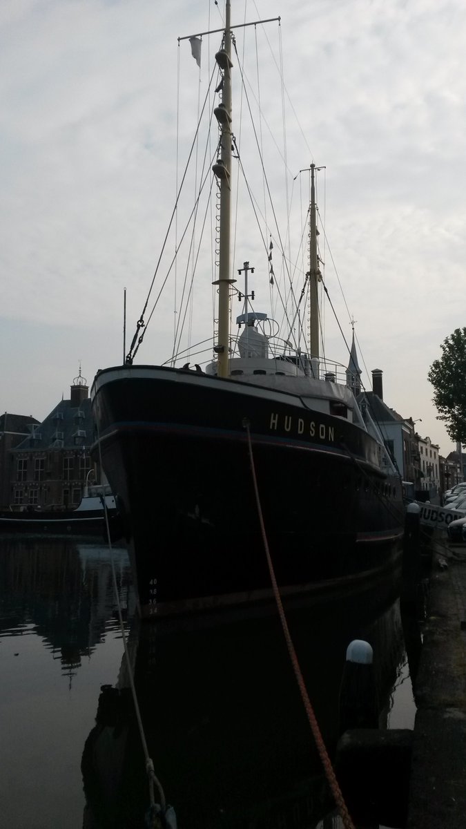 De Hudson lig klaar voor vertrek naar Dordt in Stoom