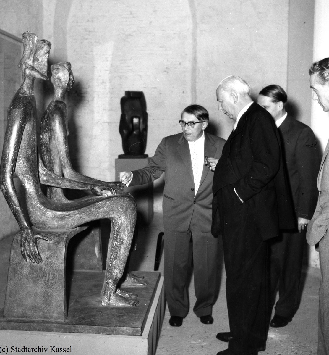 Die Documenta im Jahr 1955 mit Arnold Bode und Theodor Heuss #Kasselhistorisch (sa) https://t.co/nQoegbfWfX
