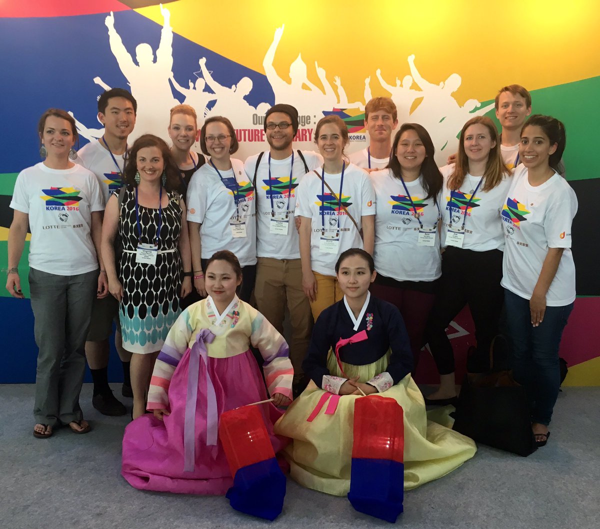 MsGin74's tweet photo. So excited to be at #RotaryYLS16 & #Rotary16 with my friends from @Rotary5030 !! 🇰🇷💕👏🏻 https://t.co/D5xDm4D7sC