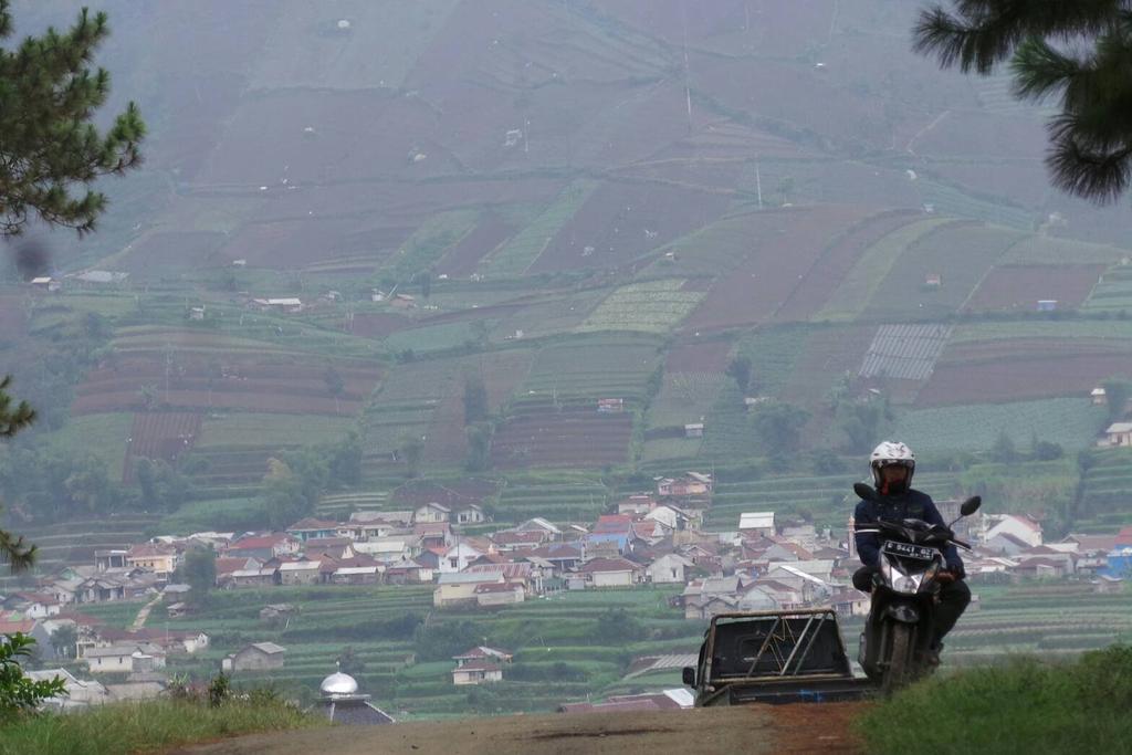dolantegal's tweet photo. Dukuh kalipedes yang merupakan desa tertinggi di bumijawa berjarak 6km dr gunung slamet cocok untuk camping #dtinfo https://t.co/e8ZrRZHQpL
