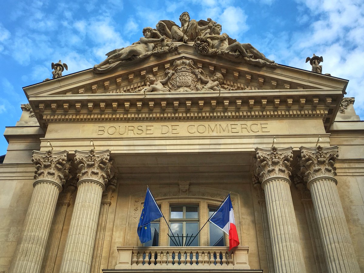 jasonhiner's tweet photo. In #smartcity plan of @Paris, 5% of city budget (€500m by 2020) will be voted on by residents. @ConnectedConf https://t.co/svyFMTzNJ9