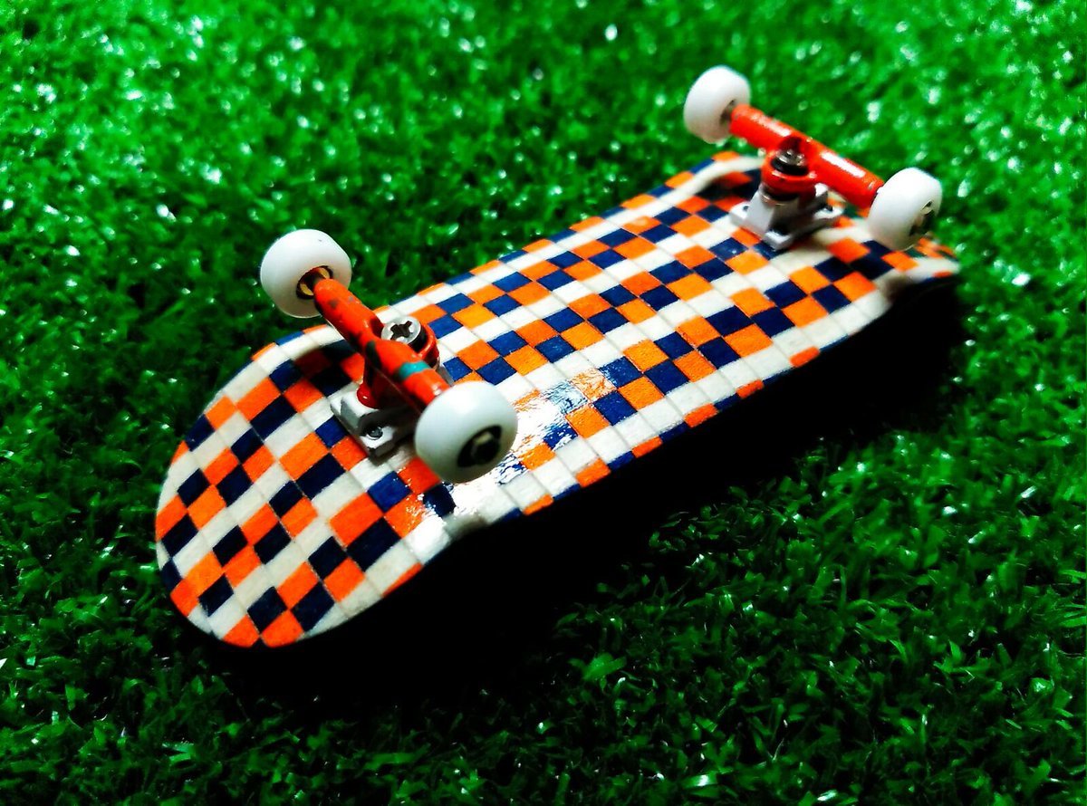 bbkfb's tweet photo. Personal @Jem_Fingerboard setup. #fingerboard #fingerboarding #bbkfb #jemfingerboard #fingerboardanddestroy👊 https://t.co/y6M43h9SKk