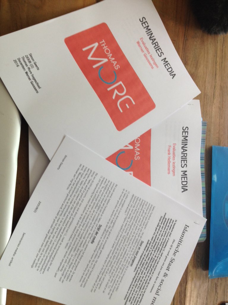 Simon_Geerts's tweet photo. This feels so #good!! #deadlines #thomasmore #paperspaperspapers https://t.co/5R1s6F1FOM