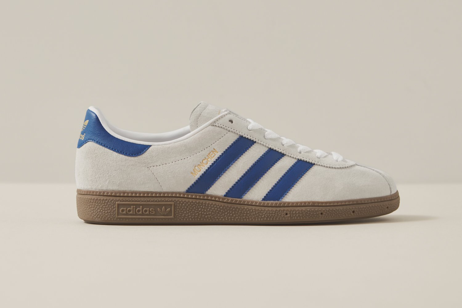 on Twitter: "The exclusive @adidasoriginals Archive Munchen White/Blue launches in size? stores this morning. https://t.co/YN4eYzBJHj" /