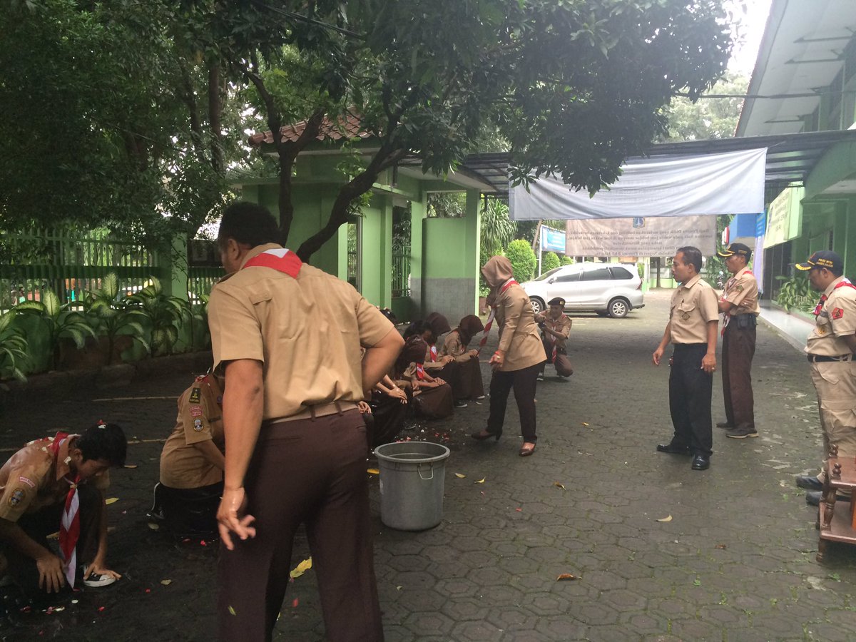 Selamat atas dilantiknya kakak-kakak SMKN 6 sebagai Penegak Bantara, kami nantikan keaktifan kakak-kakak! 😊