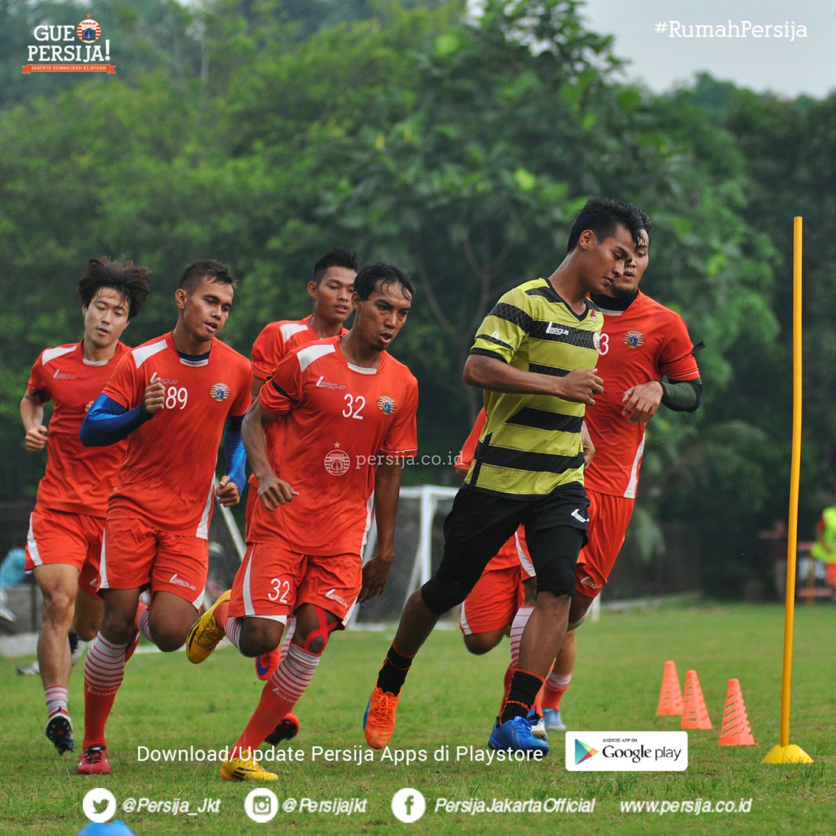 Persija Boyong 18 Pemain ke Banjarmasin.
#GuePersija
#RumahPersija