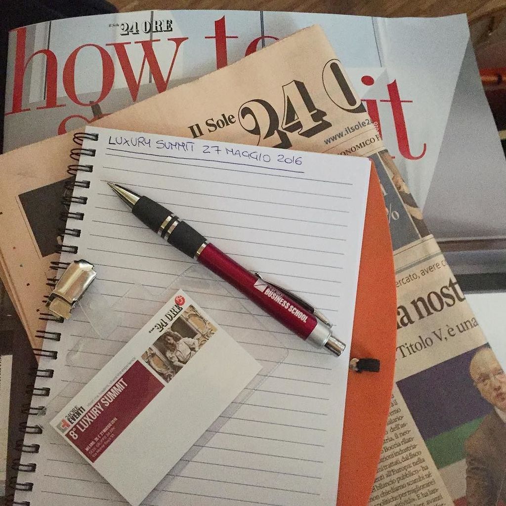 MasterLuxury24's tweet photo. Re-start with Summit #luxury2016! 📝🗞
#ilsole24ore #luxurysummit2016 #masterluxury24 #moda24 #howtospendit #gruppo24… https://t.co/Td0WfoHmlv