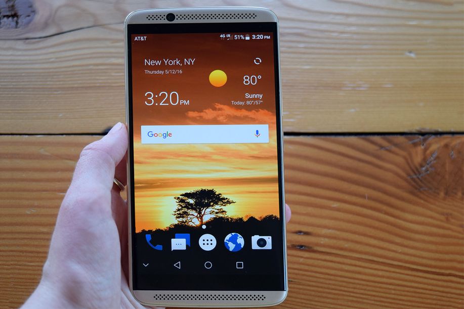 detikcom's tweet photo. ZTE Axon 7 Menggebrak dengan RAM 6 GB https://t.co/GHCyVzNZG6 via @detikinet https://t.co/2K5EGYd3Vd