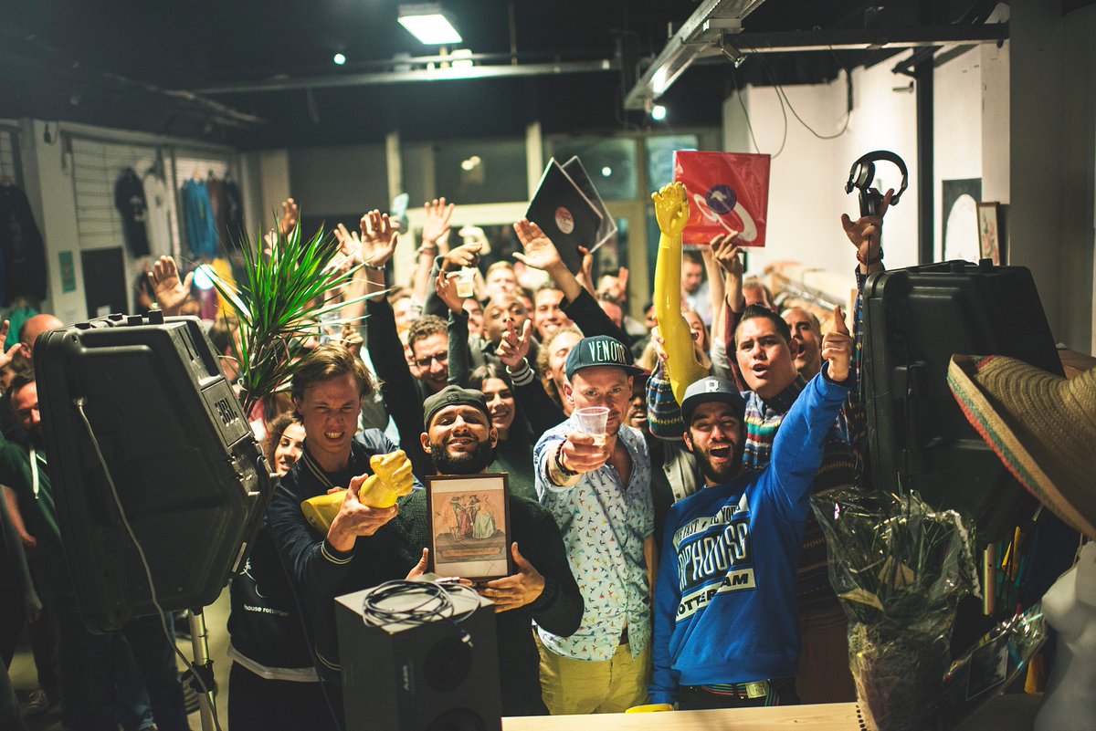 instore madness coming up on fri june 3rd! recordsale/instore dj sets/ free workshops/beers facebook.com/events/6742846…