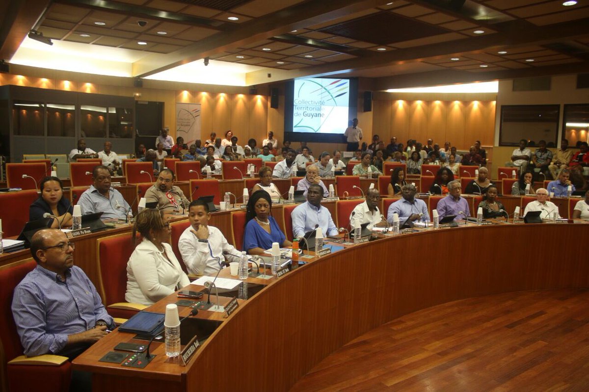 RpheAlexandre's tweet image. Assemblée Plénière de la @CTdeGuyane ce jour : présentation en cours du 1er budget primitif de la CTG #Guyane