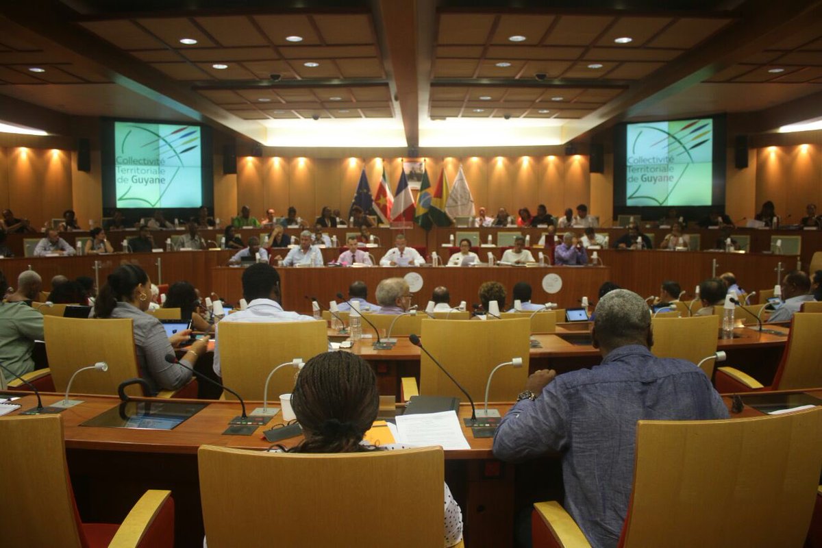 RpheAlexandre's tweet image. Assemblée Plénière de la @CTdeGuyane ce jour : présentation en cours du 1er budget primitif de la CTG #Guyane