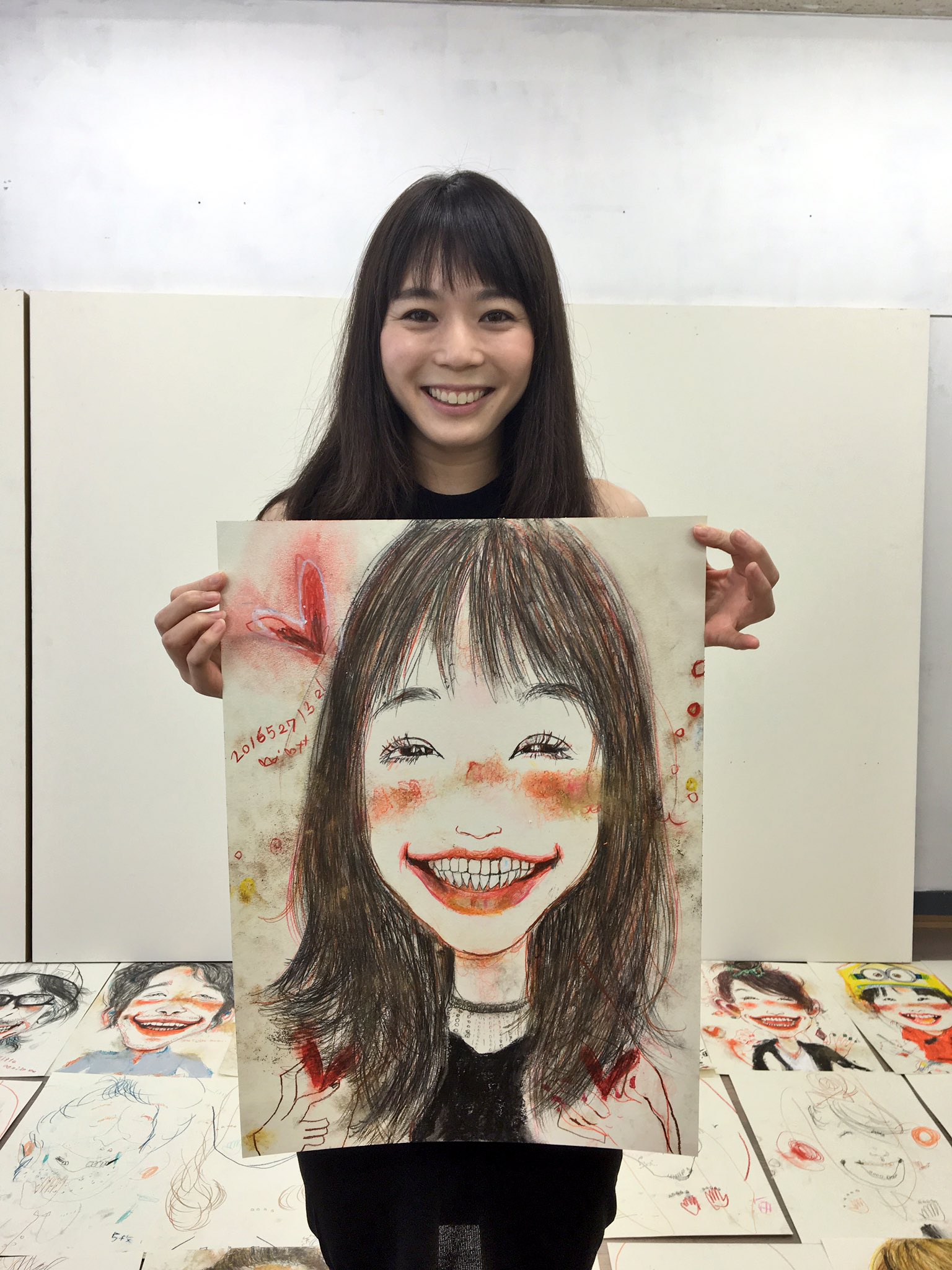後東ようこ 今日 アーティストの笹目 宮崎 舞さんに似顔絵を書いて頂きました 人生初 アーティストさんに書いてもらえて嬉しい 来月展示会に飾ってくれるみたいです T Co Gavdxdk3ve T Co Mts2tgmhd0 Twitter