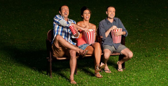 #DIY: Zo maak je je eigen outdoorcinema! <a href="/Seagate/">Seagate</a> #MetroFriend bit.ly/1TIyeUg
