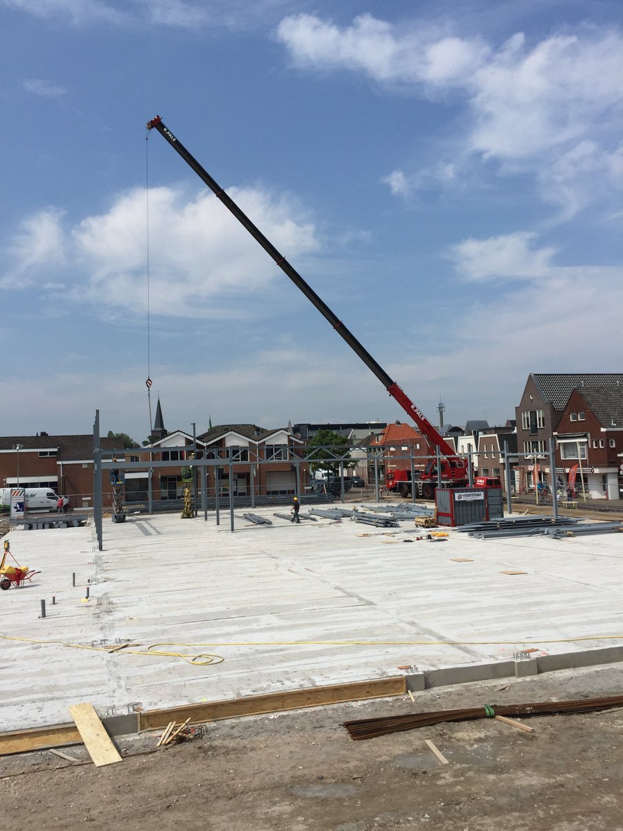 PTadema's tweet photo. Start van staalconstructie Jumbo bij Molenplein Heerenveen @VanWijnenGroep #VirtueelBouwen @Voortmansteel https://t.co/7NnvVQHuQe