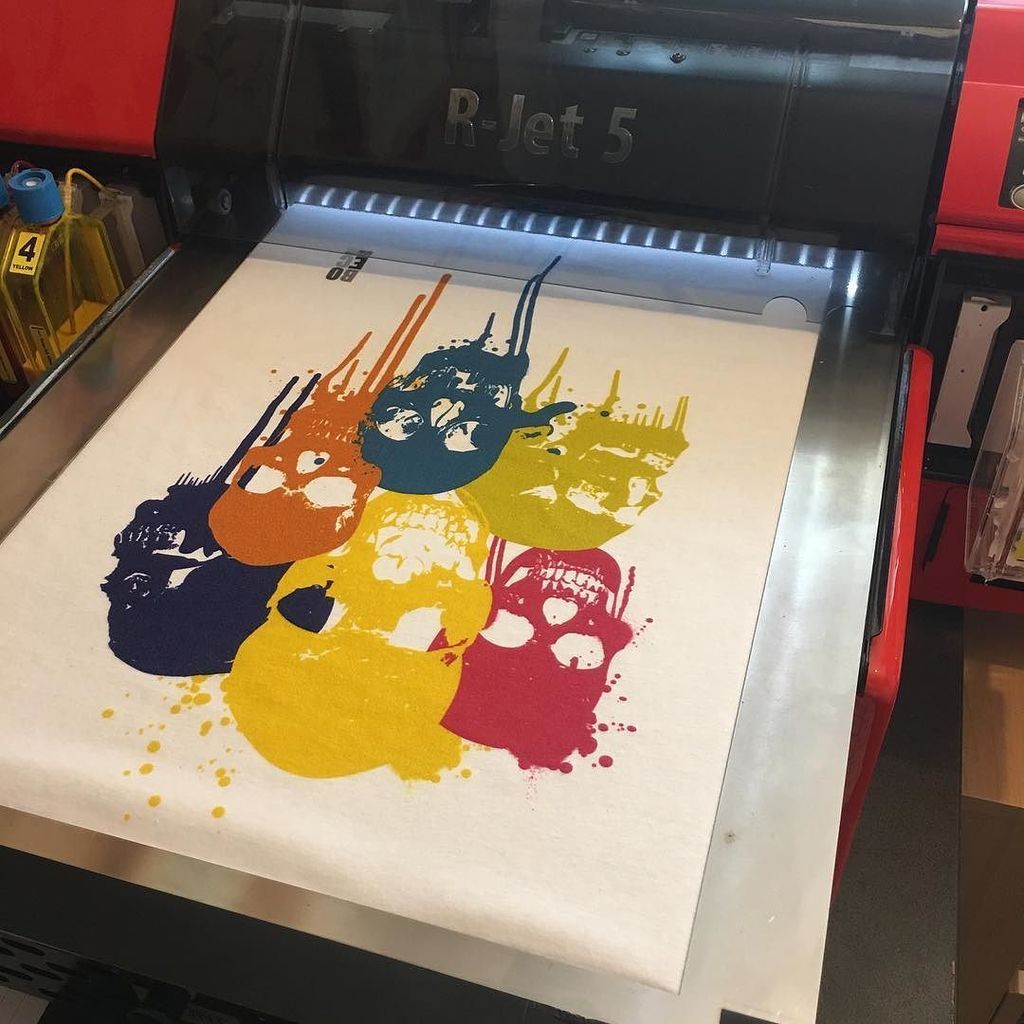 Merch Nation tweet media