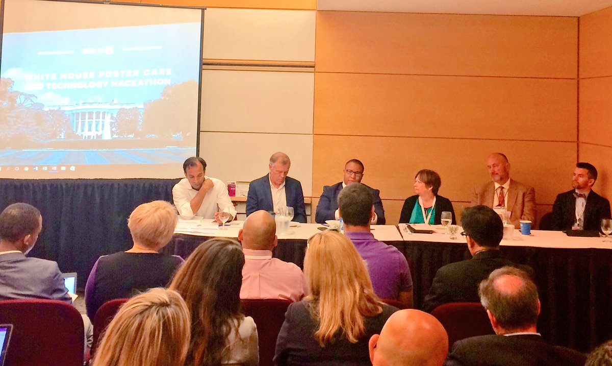 LopezACYF's tweet photo. .@whitehouseostp @DJ44+@MarquisCabrera+@ACSNYC++ exploring #bigdata in child welfare #hackfostercare #whfosteryouth https://t.co/ZcUwJ13x5t