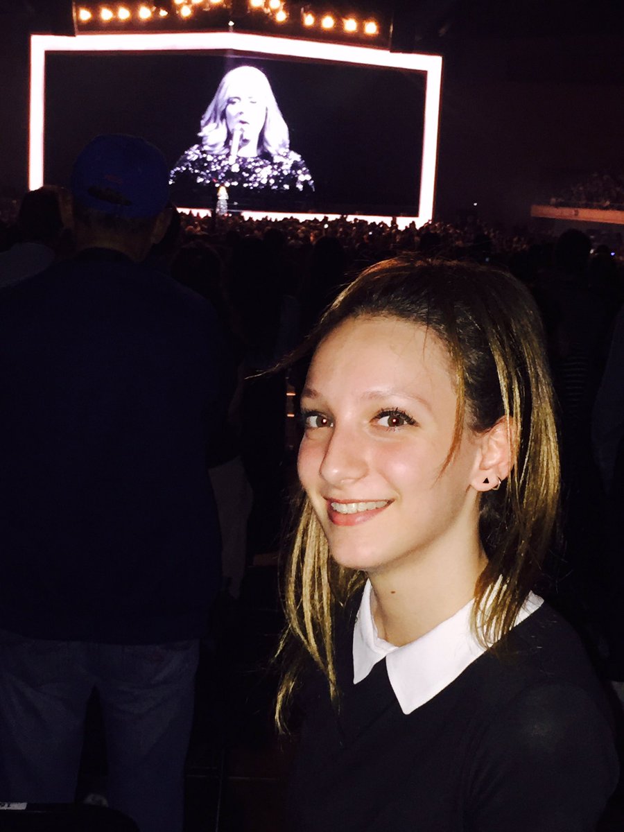 paula_velez_'s tweet photo. Termina una semana inolvidable! Concierto ADELE Tour 2016. Que Felicidad😊 #ADELETOUR2016 
@Adele #AdeleBarcelona2016 https://t.co/tMEYkFpaby