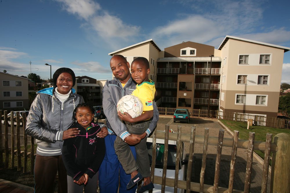 SohcoRent's tweet photo. 2Bed Flats-R2850pm -Social Housing E.L, S.A.
Income criteria: 
must earn R9500 to R11200, RSA citizen.  0437411405 https://t.co/kz9QocQm33