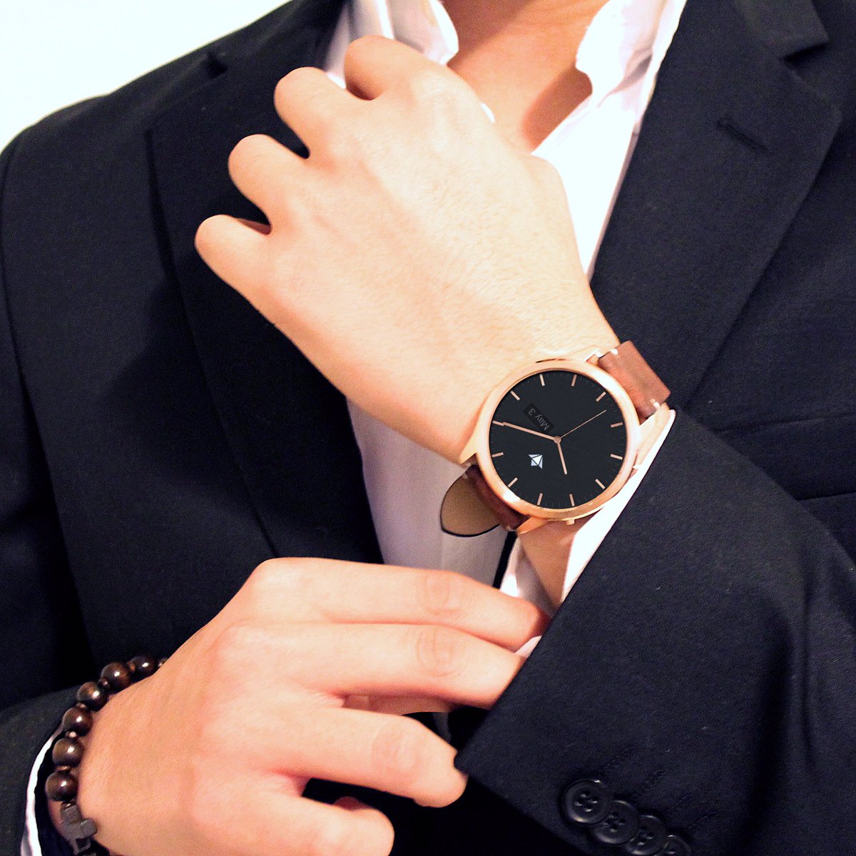 HenlenWatches's tweet photo. Sleek and sophisticated. Our Covert Gold from the Origin Series. #HenlenWatches https://t.co/TC0ocDldOO
