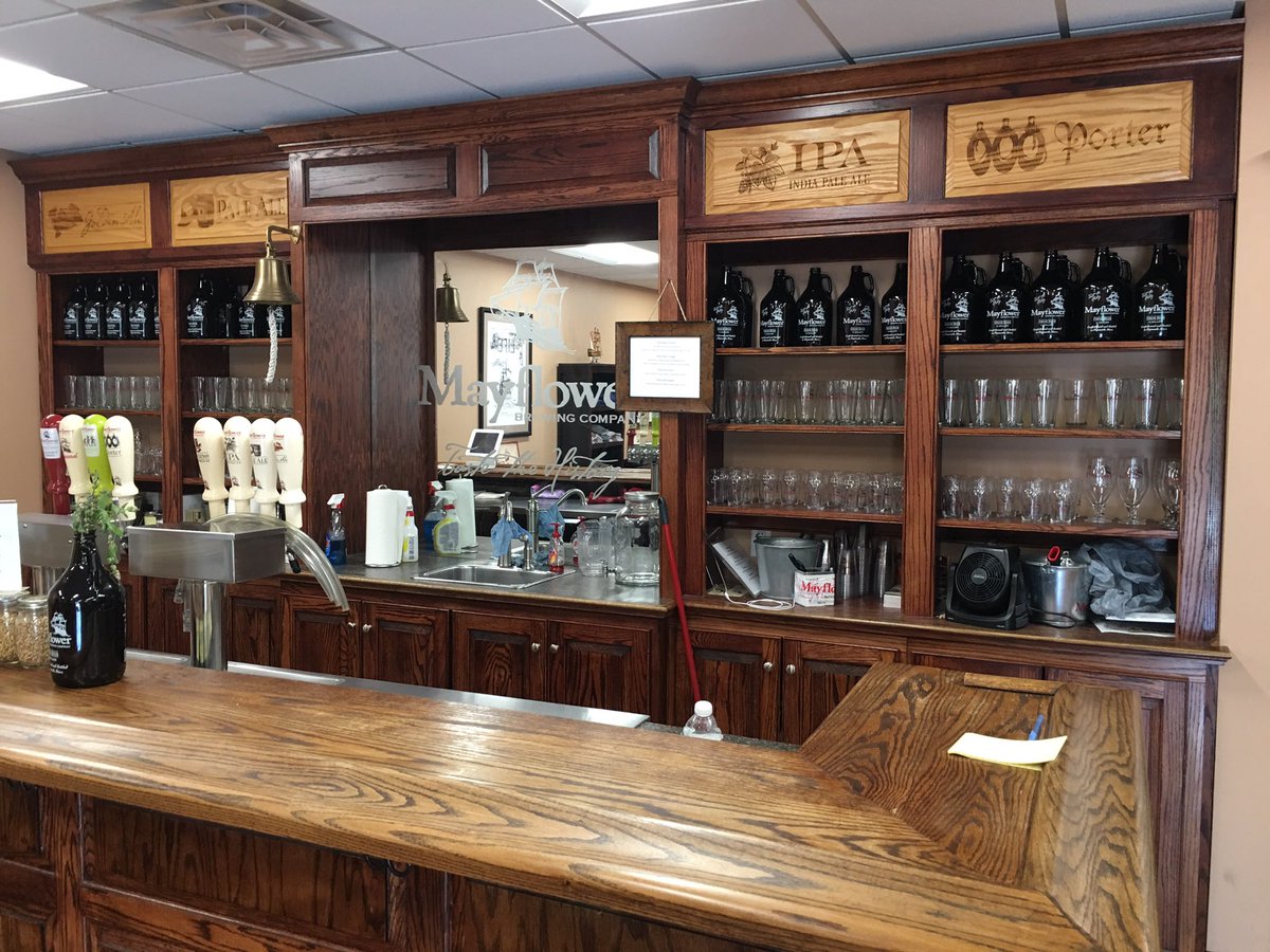 G___Desrosiers's tweet photo. A fine trip to @MayflowerBrew today for the next story in my #brewsday series on @WBSM1420 #craftma https://t.co/hsOwwox6Sh