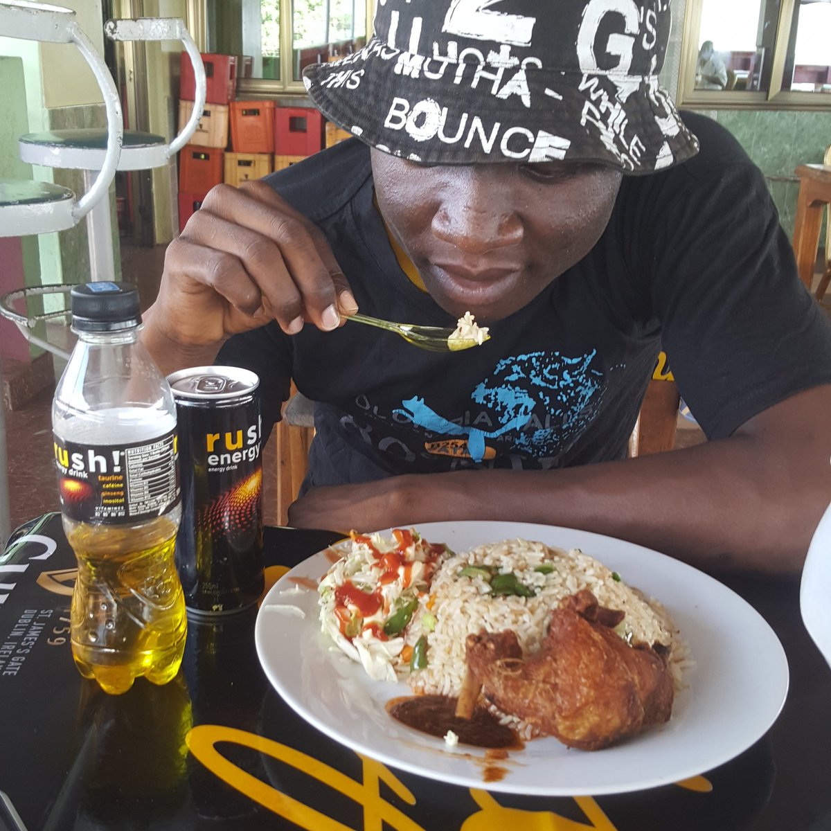 SarfoJr's tweet image. Rush energy drink is always with my meal because it gives me more energy. #WeDeyRush