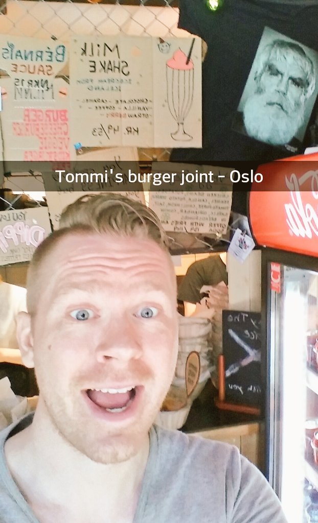 gulli_is's tweet photo. Æ, þið þekkið þetta ... stundum grípur mann sterk löngun í borgara :) @BurgerJointCPH @BurgerJointUk @BurgerJointDE https://t.co/buE7bPBrv2
