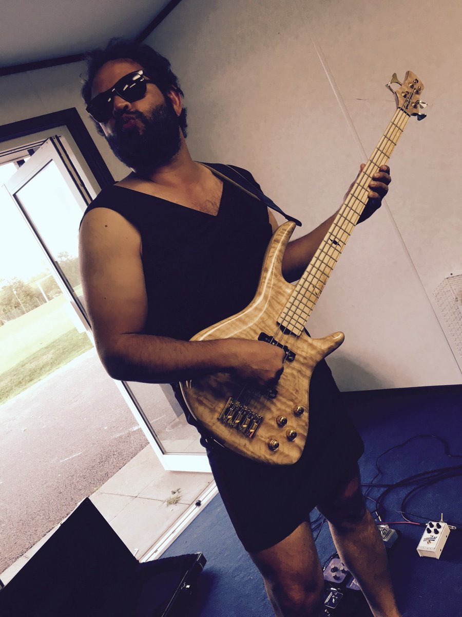 Sporting a nice little black number - getting ready for weekend gig with Reload MK9 at The Northbrook Beer Festival.