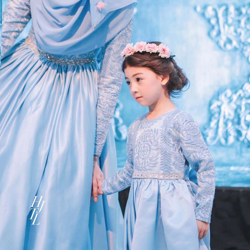 Minaz MY on Twitter: "Kami terbangkan khas Ellie Field drp ...