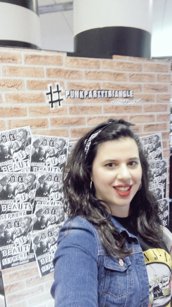 debolectora's tweet photo. #punkparty@Sephora_spain https://t.co/YCt5IgcflZ