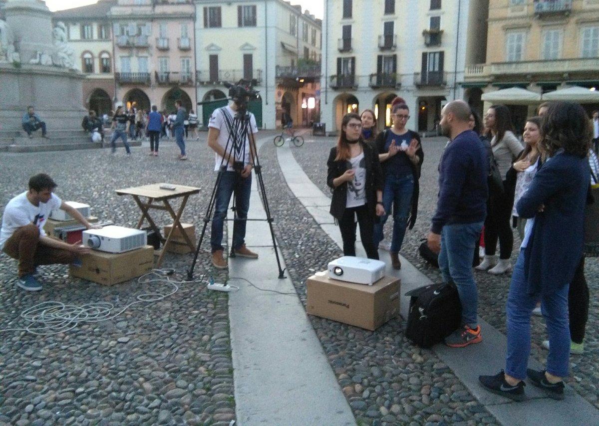 Aurive_it's tweet photo. Continua #emozionarti 28/5 #Vercelli workshop sulla  teatralizzazione delle visite  @invisiblestudio @giulianogaia https://t.co/2weoVGgTgh