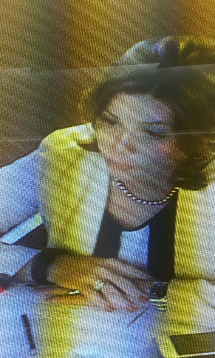 PPCabildoTF's tweet photo. #PlenoCabTfe . @AnaZurita7 "No estamos de acuerdo con el trazado #VíaExterior; hay q repensarlo todo y adaptarlo" https://t.co/xyaECipq8J