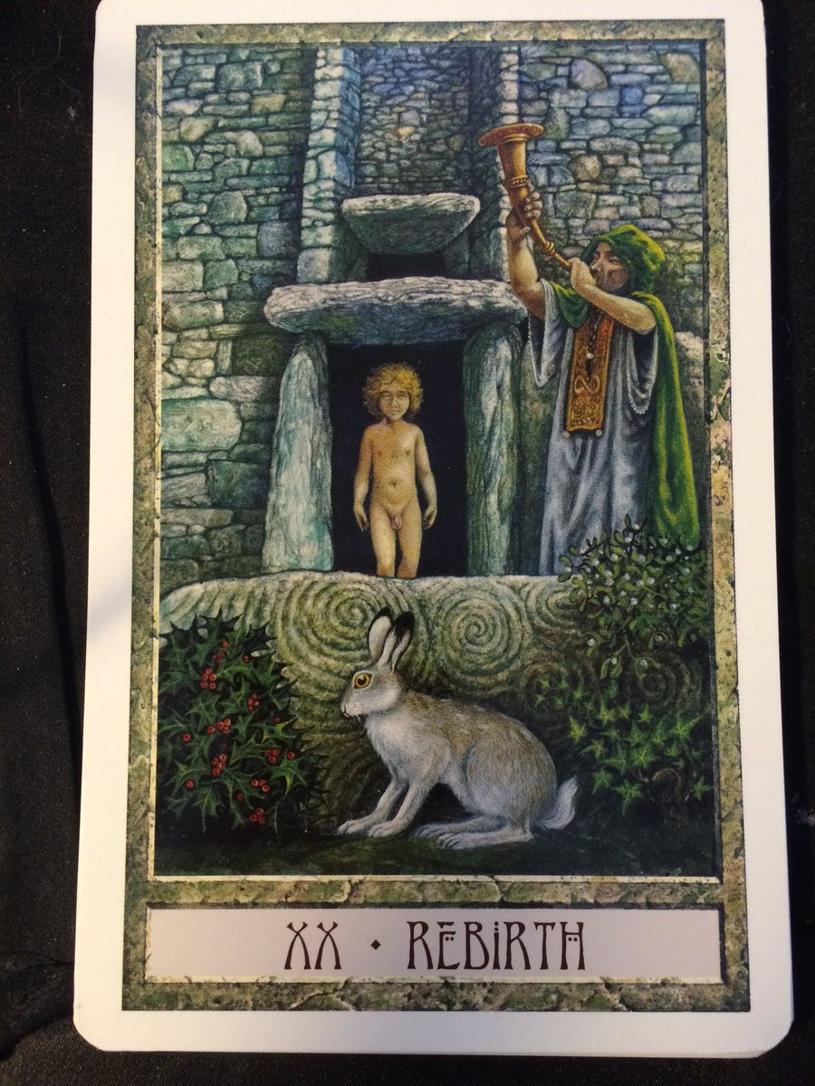 infowitchybits's tweet photo. This card indicates change is coming you are at a crossroads that requires a major decision. Be positive #tarot https://t.co/0zir48Xapr