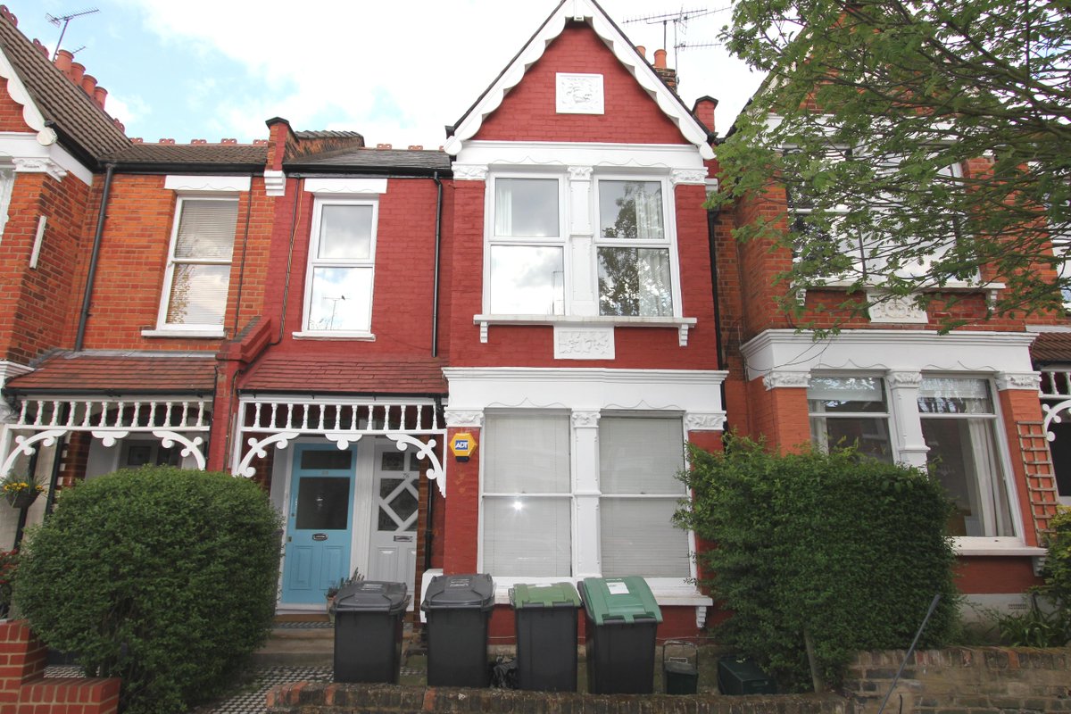KeatsN10's tweet photo. Lovely ground floor, 2 bed maisonette in Alexandra Park N22 on to rent - £355 per week, close to Alexandra Palace. https://t.co/4o9XS2JSGA