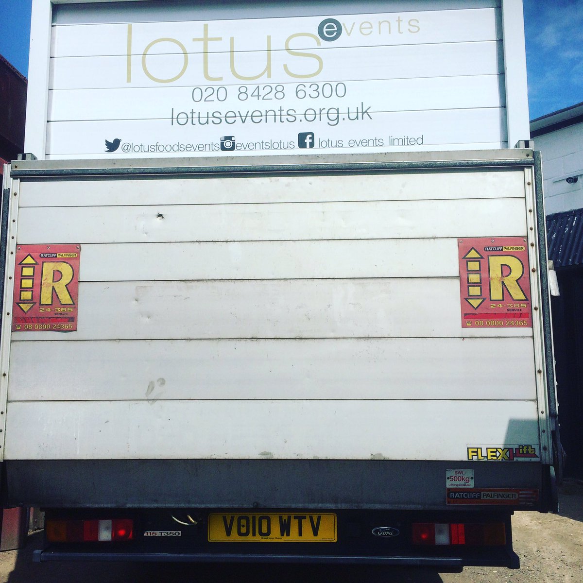 LotusFoodEvents's tweet photo. Our newly branded vehicles #eventprofs #lotusevents https://t.co/0cmtG0J7Tr