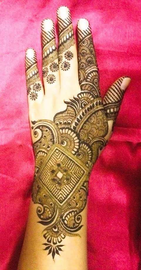 jayantiart's tweet photo. #Mehendi_Design.. https://t.co/aq9QeGA4Cw