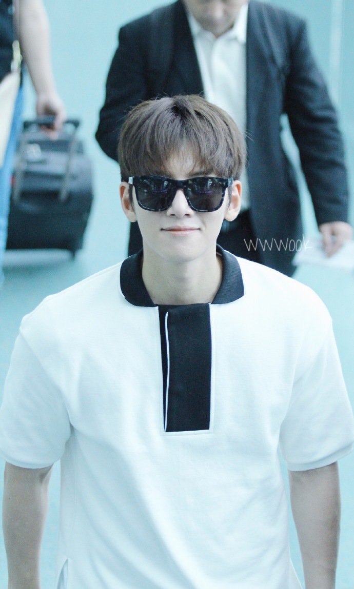 jichangwook_id's tweet photo. [PHOTO] 160527 Ji Chang Wook from Shanghai✈Beijing for Gentle Monster Sunglasses Event
Cr: wwwook. #1 https://t.co/KnIpgpZQhh