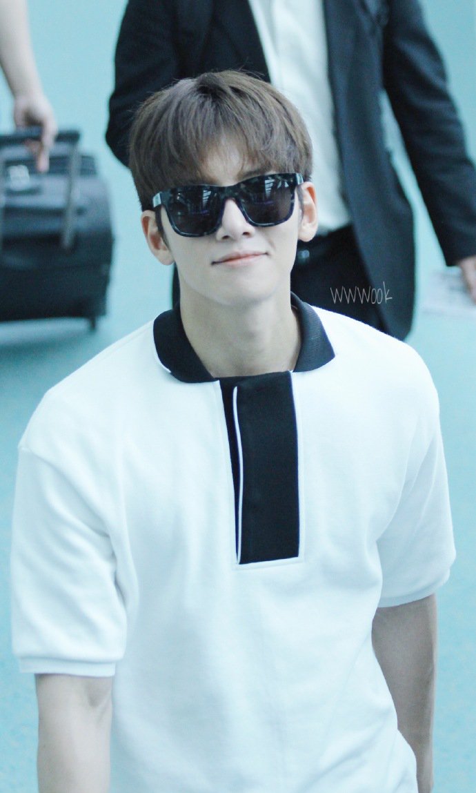 jichangwook_id's tweet photo. [PHOTO] 160527 Ji Chang Wook from Shanghai✈Beijing for Gentle Monster Sunglasses Event
Cr: wwwook. #1 https://t.co/KnIpgpZQhh
