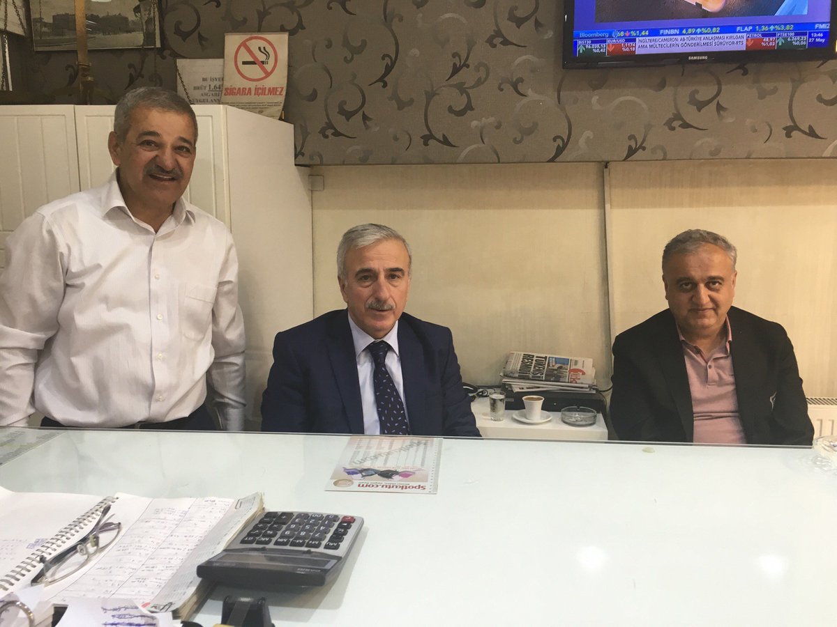 SfrMrt's tweet photo. sayın valimle ögle sohbeti (@ Taş Mağaza Kuyumculuk) https://t.co/tqZDtqkNmd https://t.co/Gl42COnppG