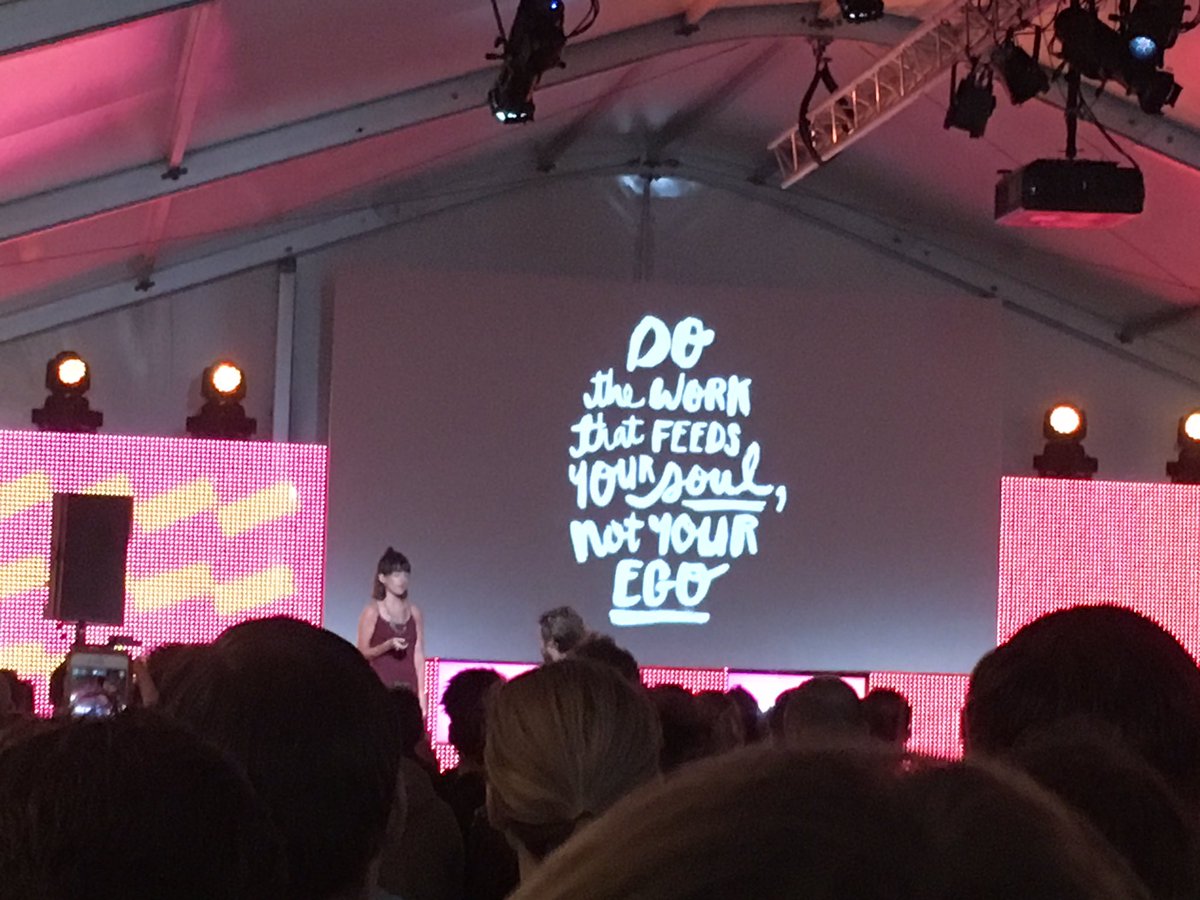 ClaudioCalautti's tweet photo. Inspiring talk from @jessicawalsh #TNWEurope https://t.co/UifDkp9YQw